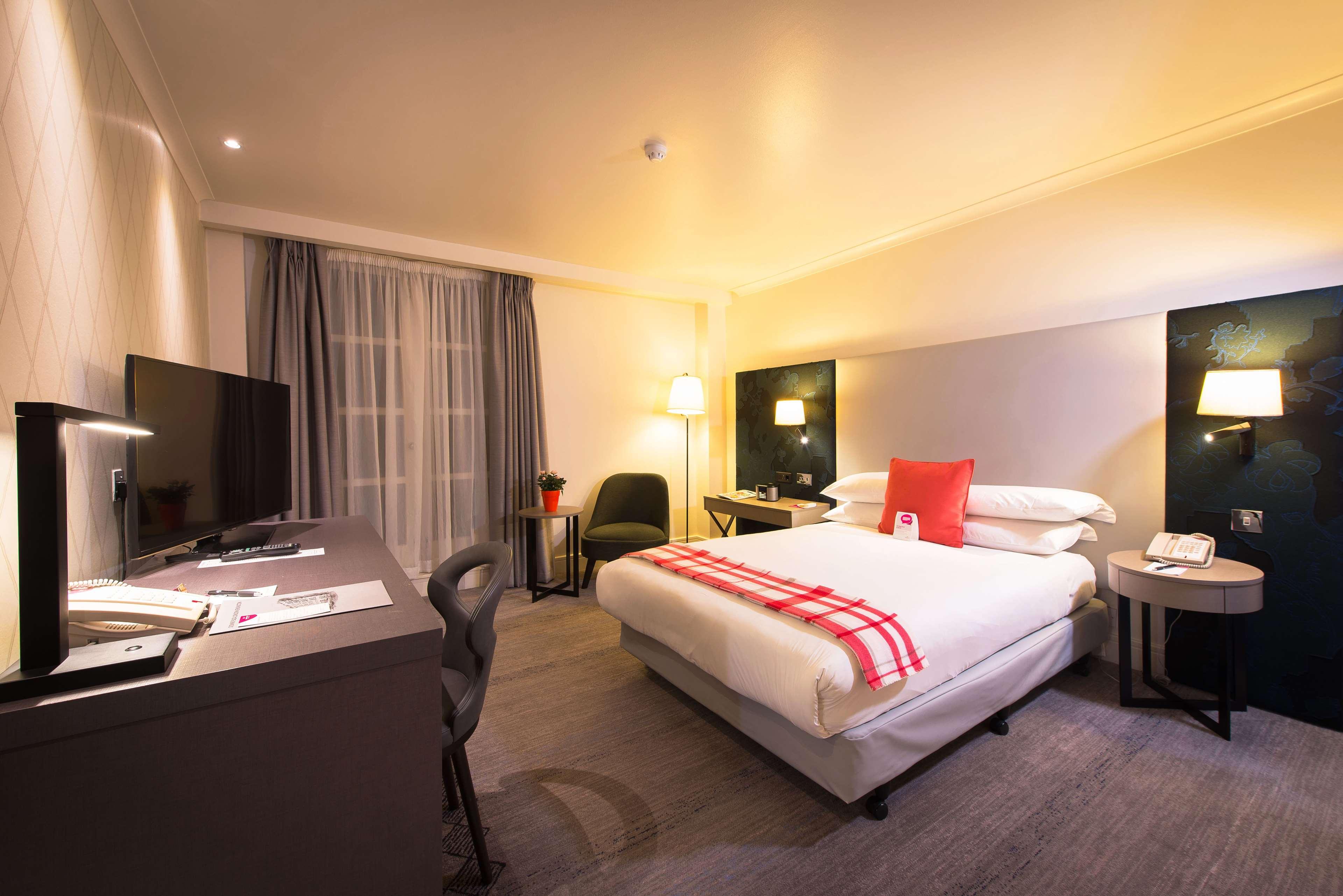 Room at DoubleTree by Hilton London Kensington, LONDON
