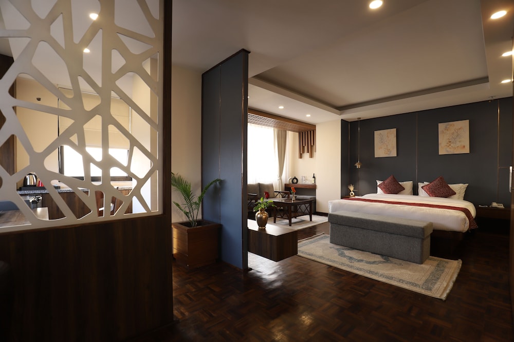 Apex Business Hotel 30/58