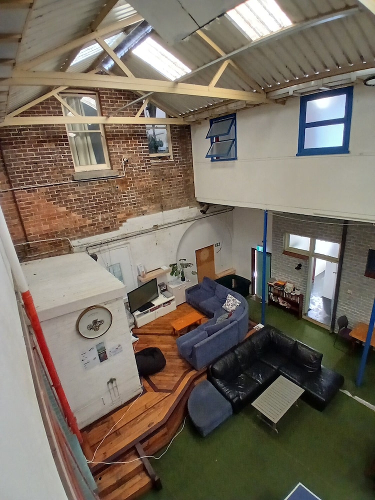 1849 Backpackers Hotel 35/50
