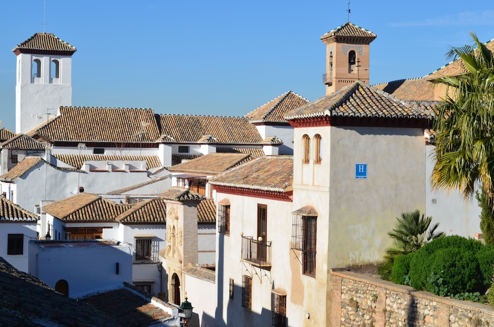 Hotel Santa Isabel La Real 58/66