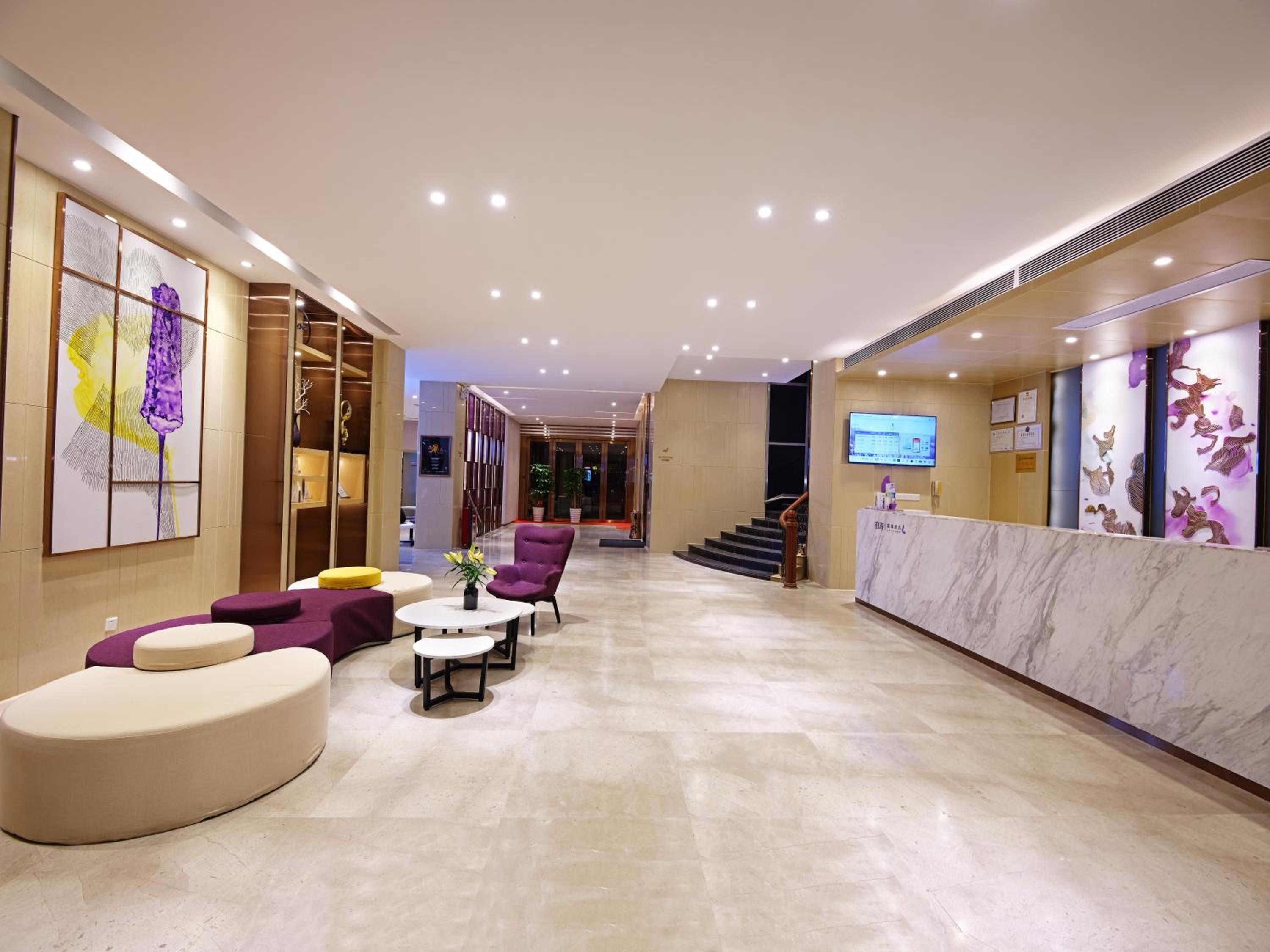 Lavande Hotel (Guangzhou Convention and Exhibition Center, Nanzhou Metro Station) 51/66