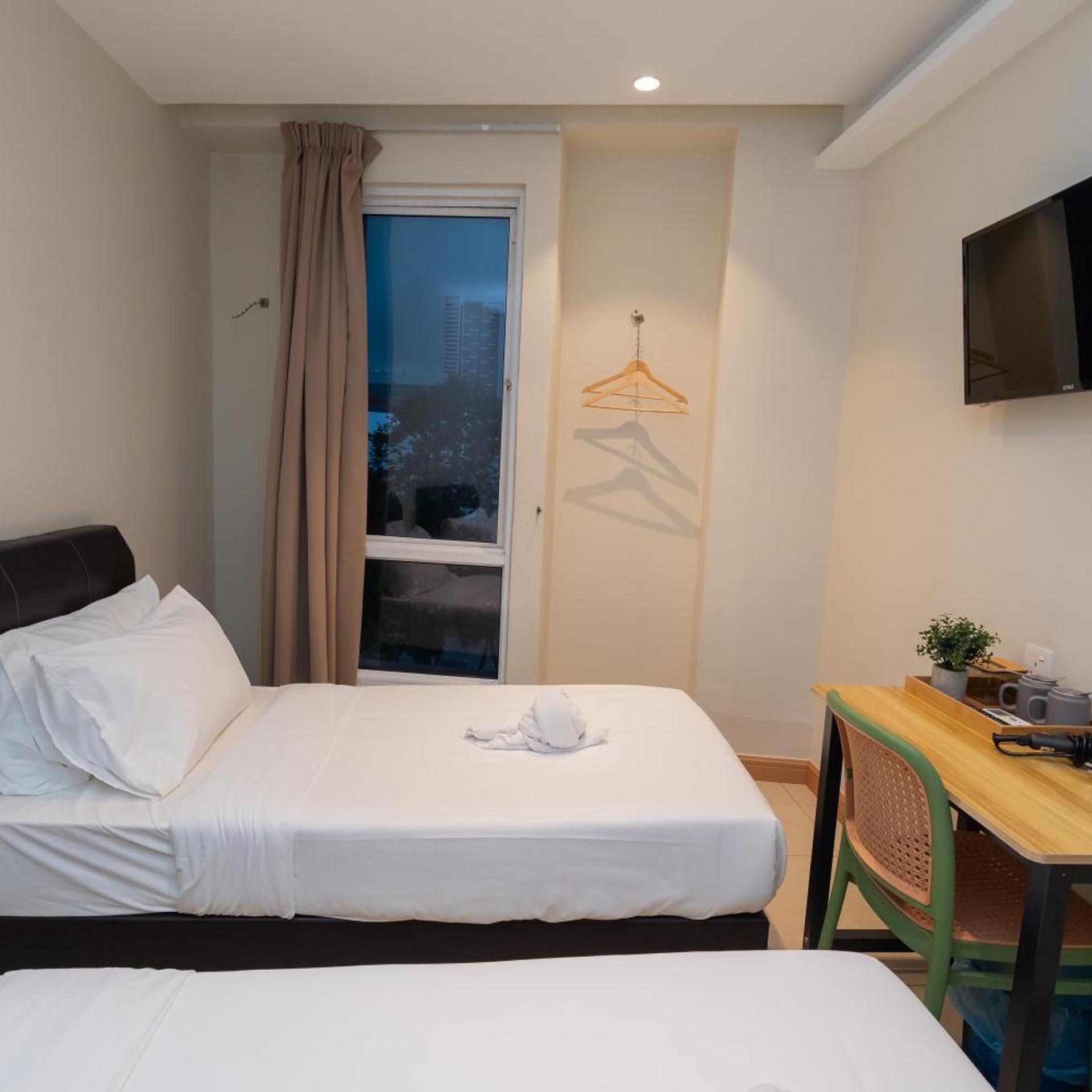 Swing & Pillows at Kota Damansara 49/55