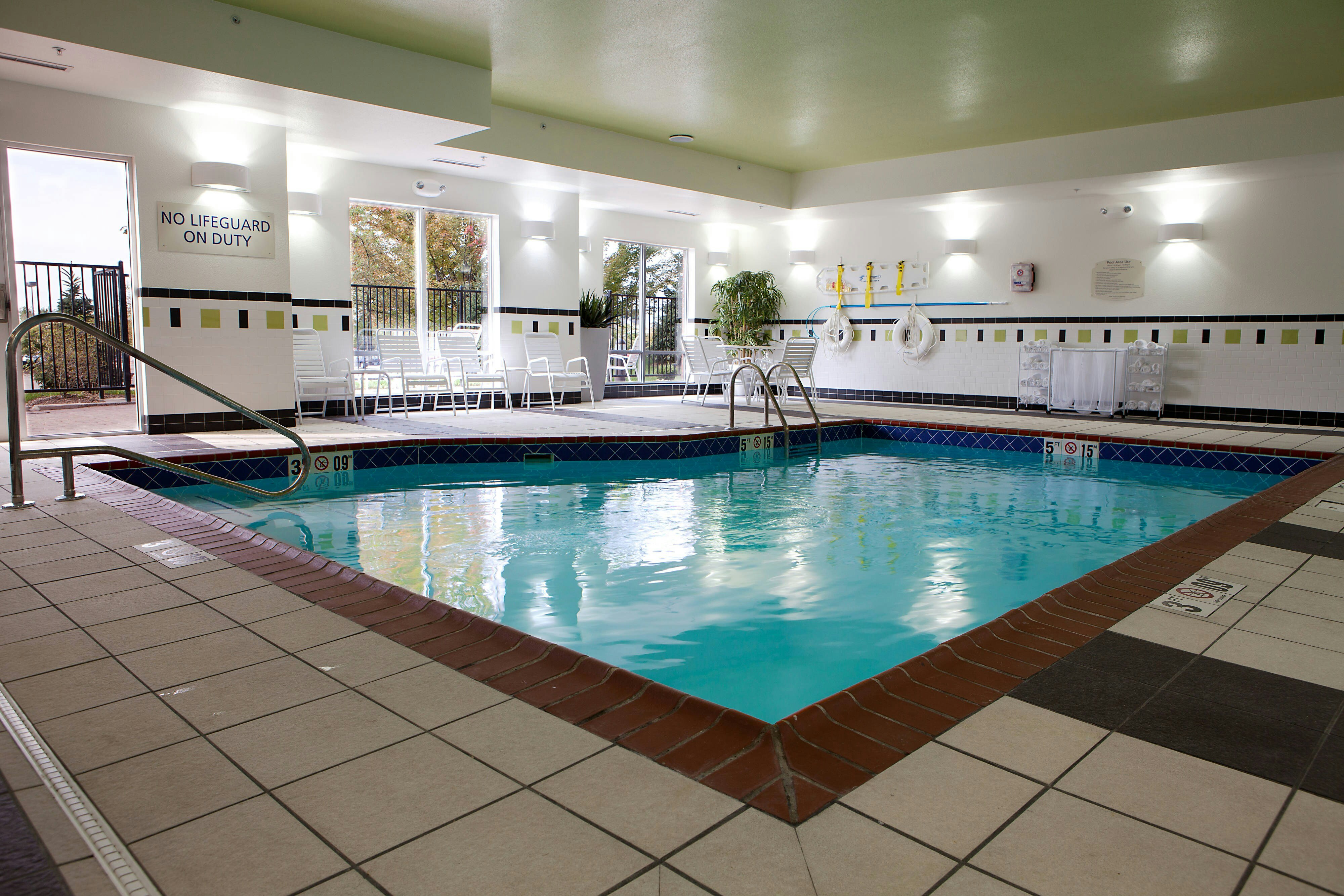 Fairfield Inn Suites Flint Fenton 6/12