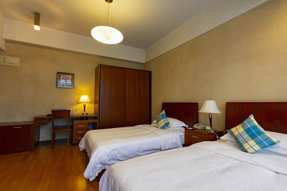 East King Business Hotel 25/50