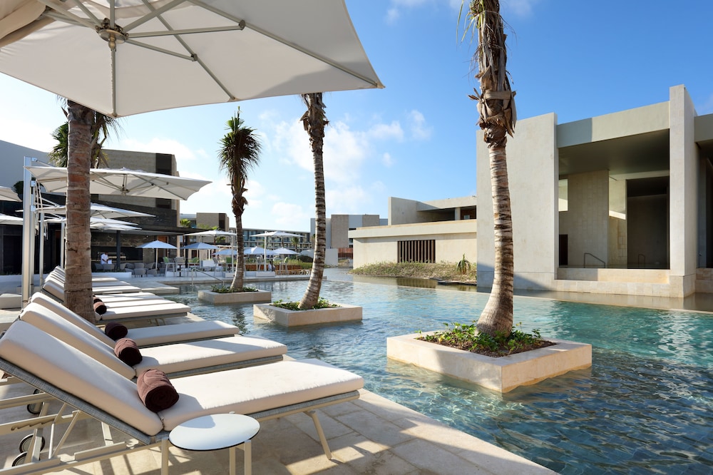 Family Selection At Grand Palladium Costa Mujeres Resort Spa All Inclusive 20/45