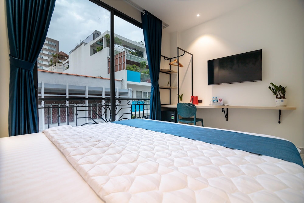 غرفة ديلوكس مفردة بسرير كوين، Bin Bin Hotel 16 - Near Bui Vien Walking Street 7/10
