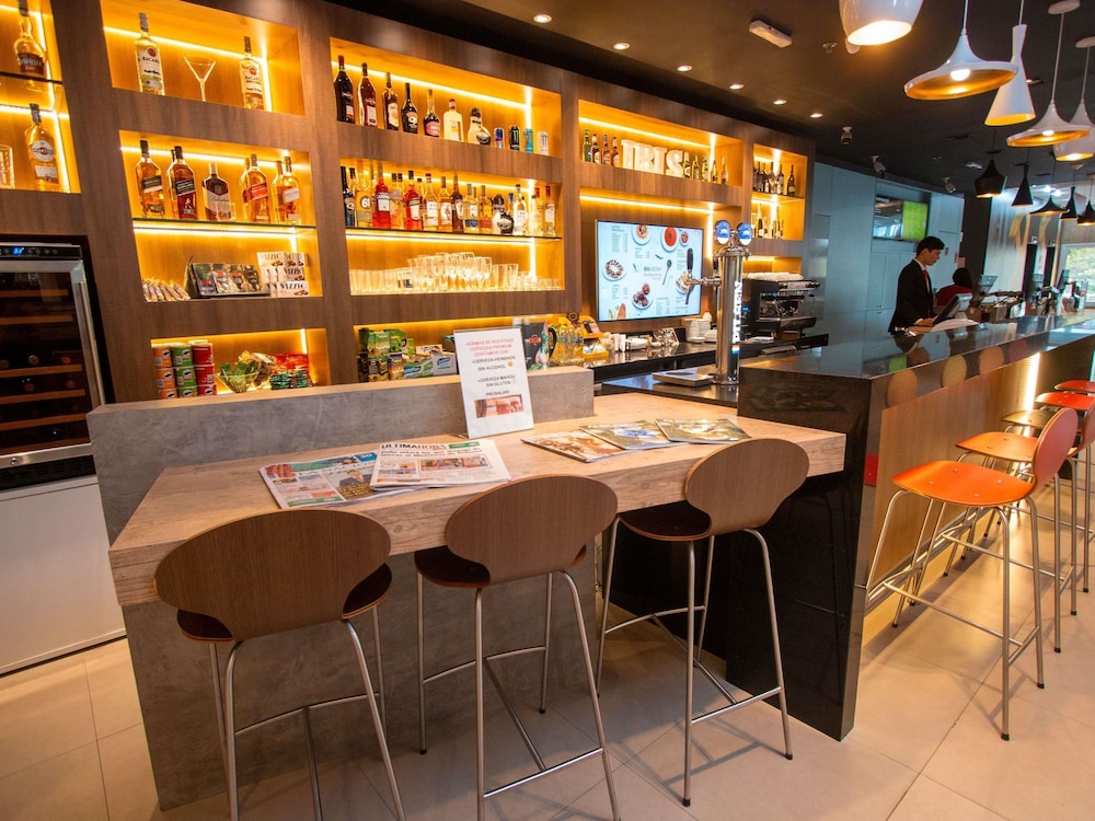 Ibis Asuncion 54/69
