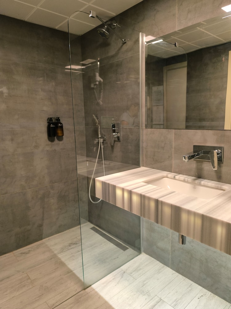 Euro Plaza Hotel Istanbul 17/30
