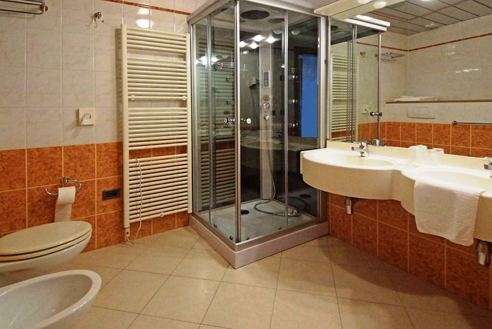 Park Hotel Zanzanu 48/50