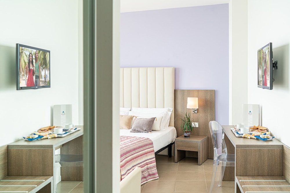 Karinzia Hotel 15/76
