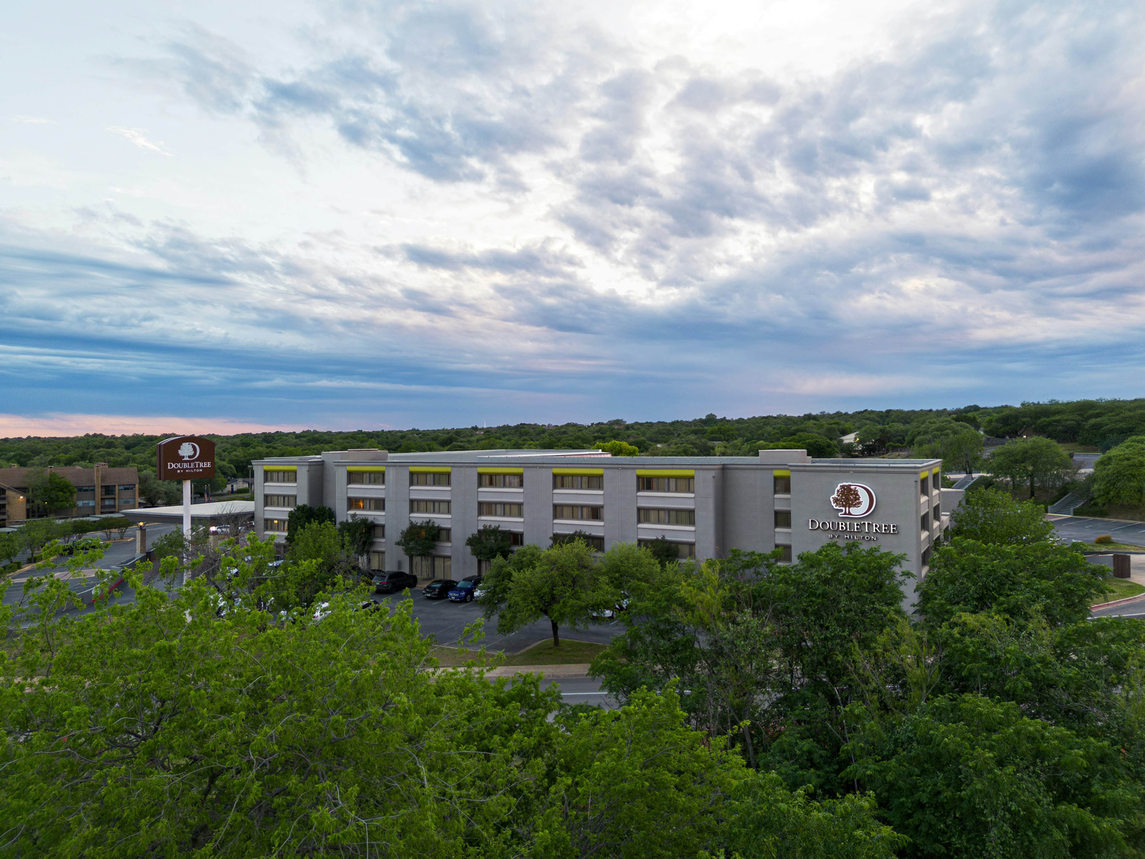 Doubletree Austin Northwest Arboretum 64/66