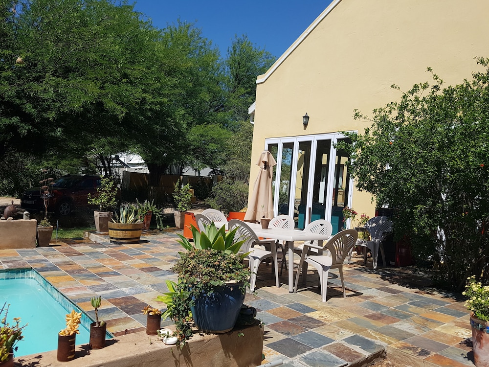 Steytlerville Villa Guest house 1/39