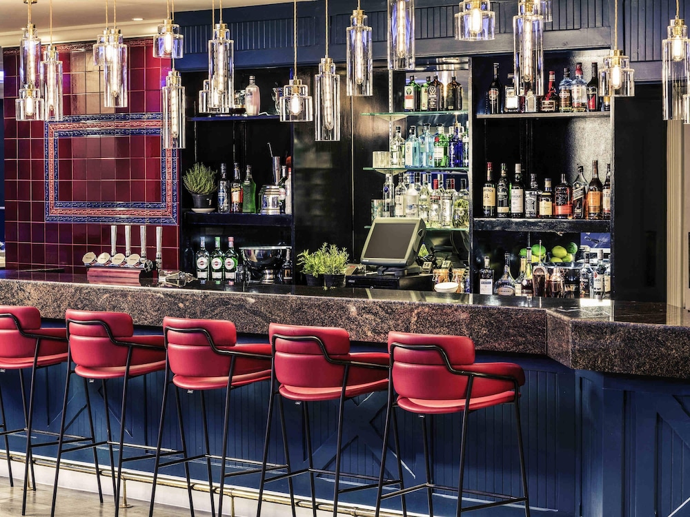 Mercure Swansea Hotel 43/61