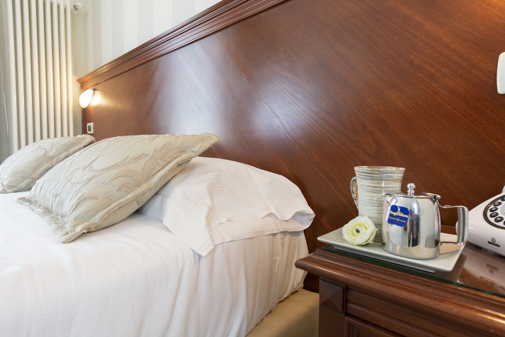 Hotel Villa Tiziana 24/50