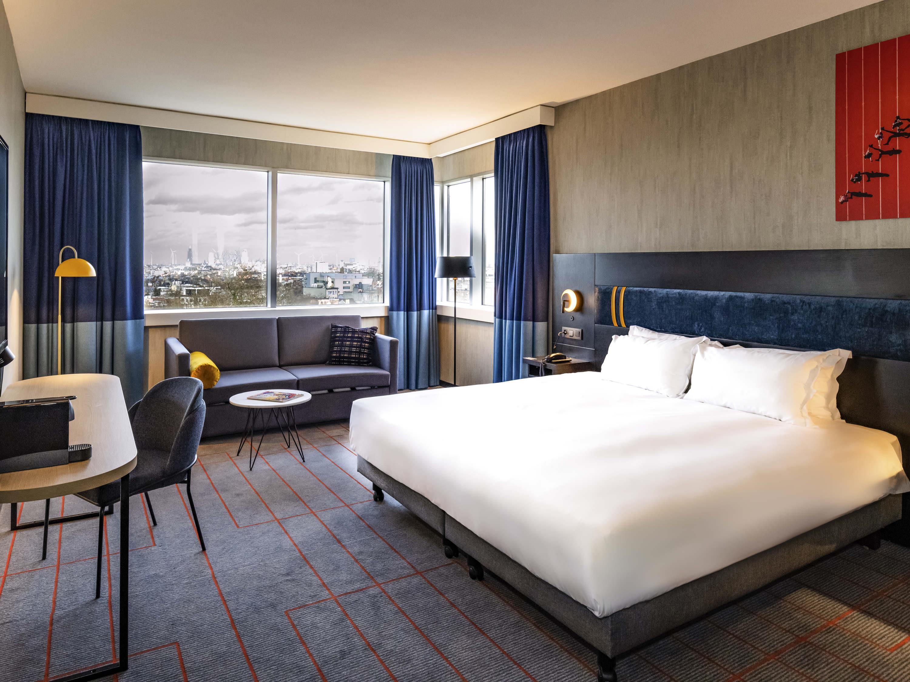 PRIVILEGE, KING BED, PARK VIEW