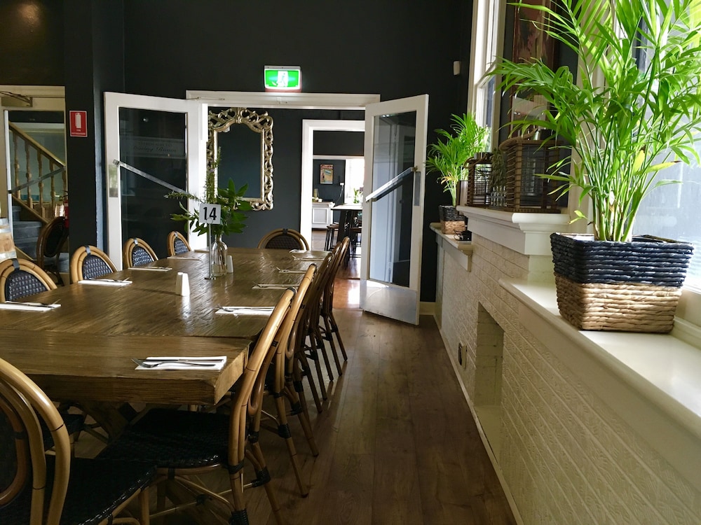 The Grand Hotel Healesville 34/47