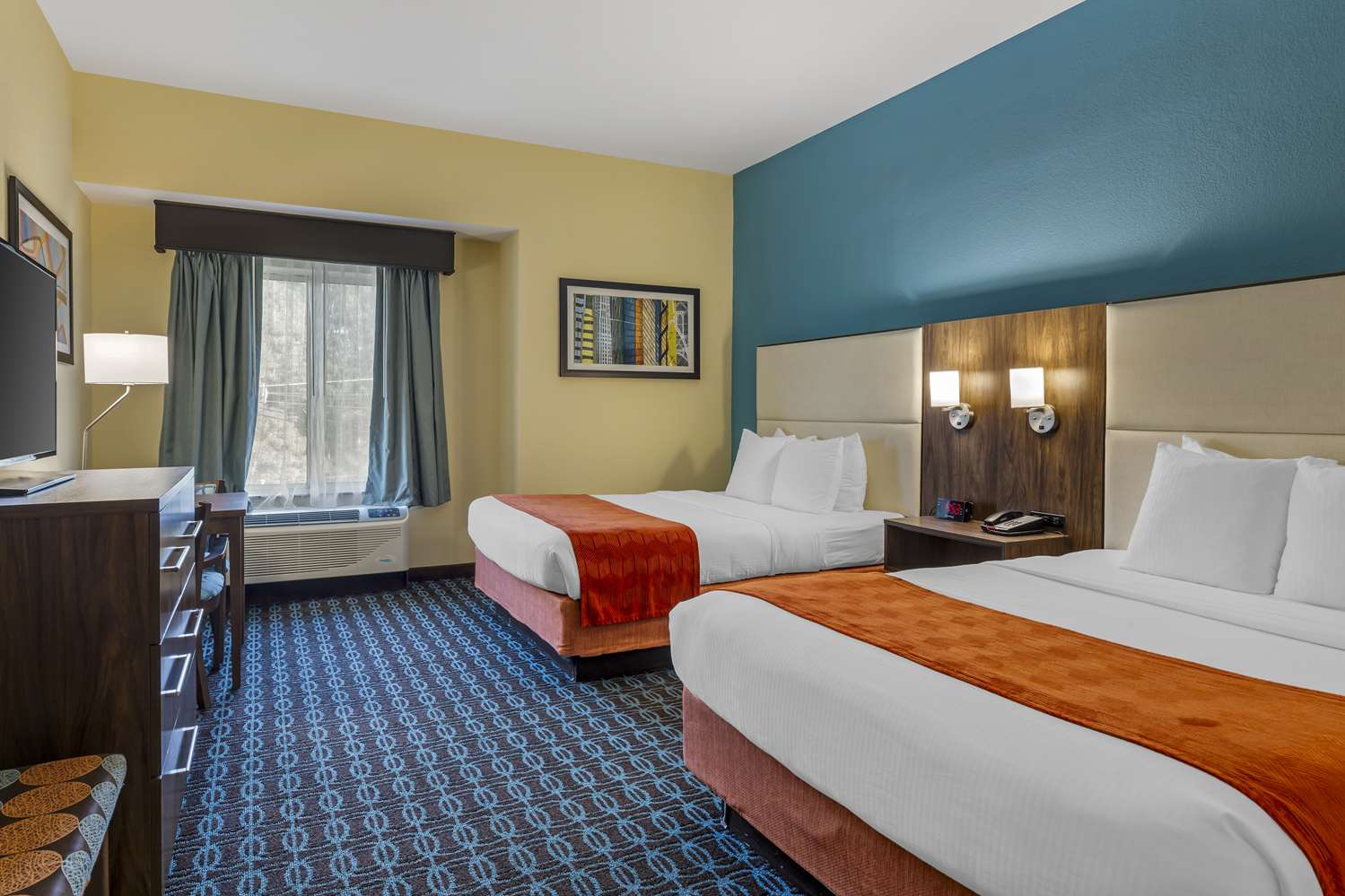 Room, 2 Queen Beds, Accessible, Best Western Plus North Shore Hotel 2/4