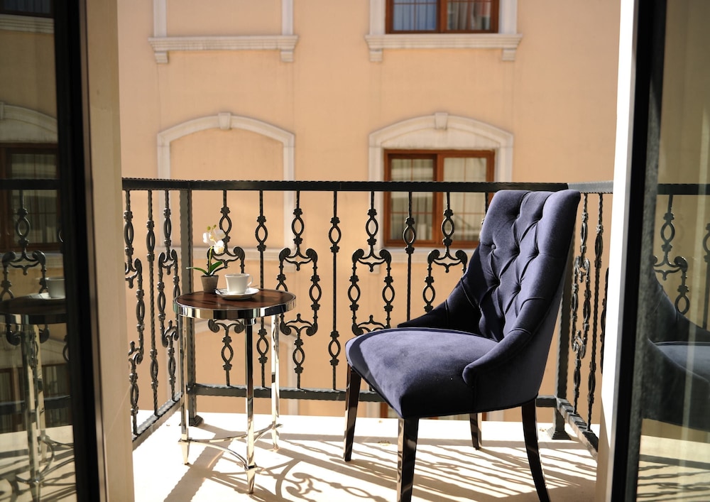Le Petit Palace Hotel 9/50