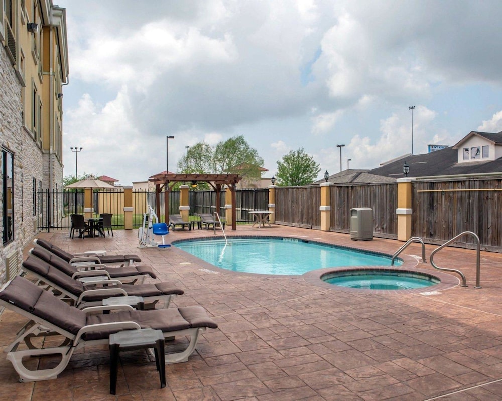 Sleep Inn Suites Pearland Houston South 7/35
