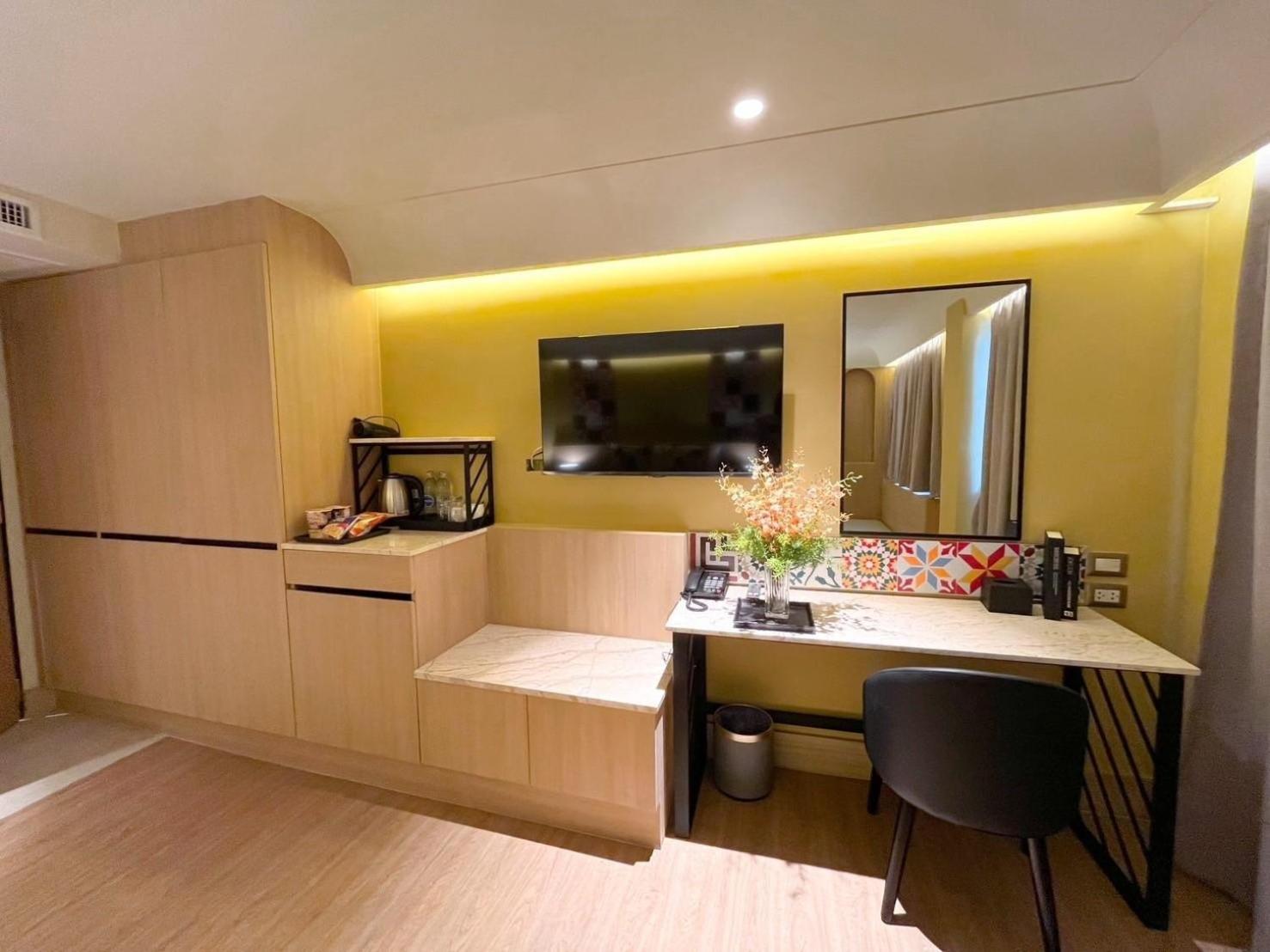 Kastel Bangkok Hotel 40/50