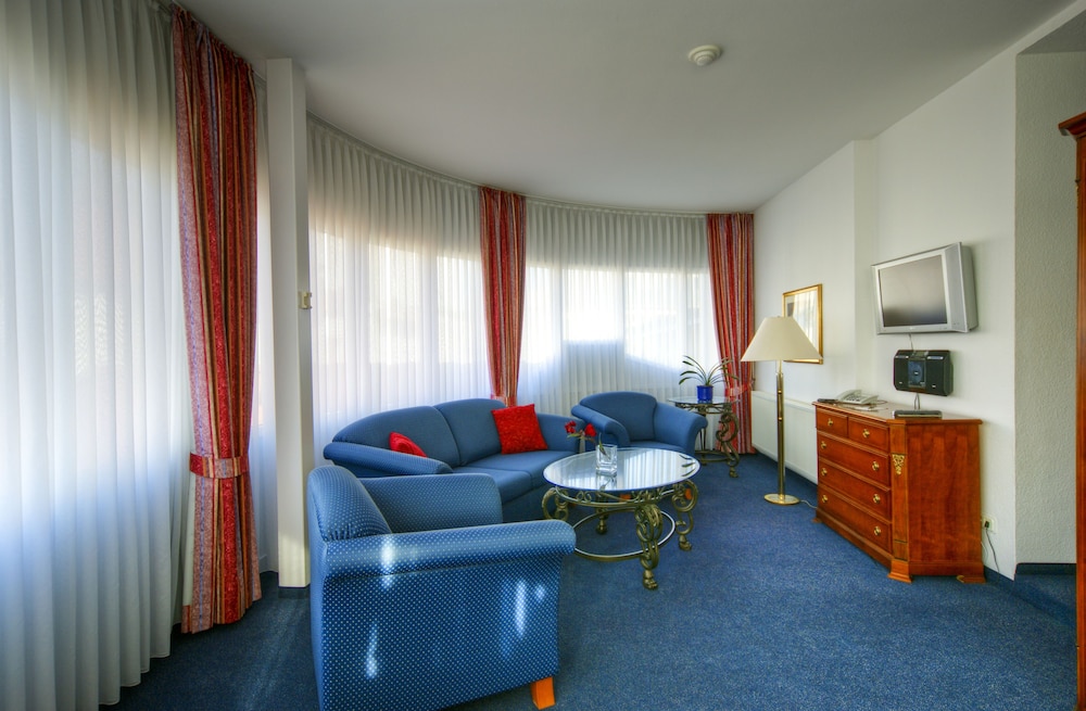Kurparkhotel Warnemuende 35/49