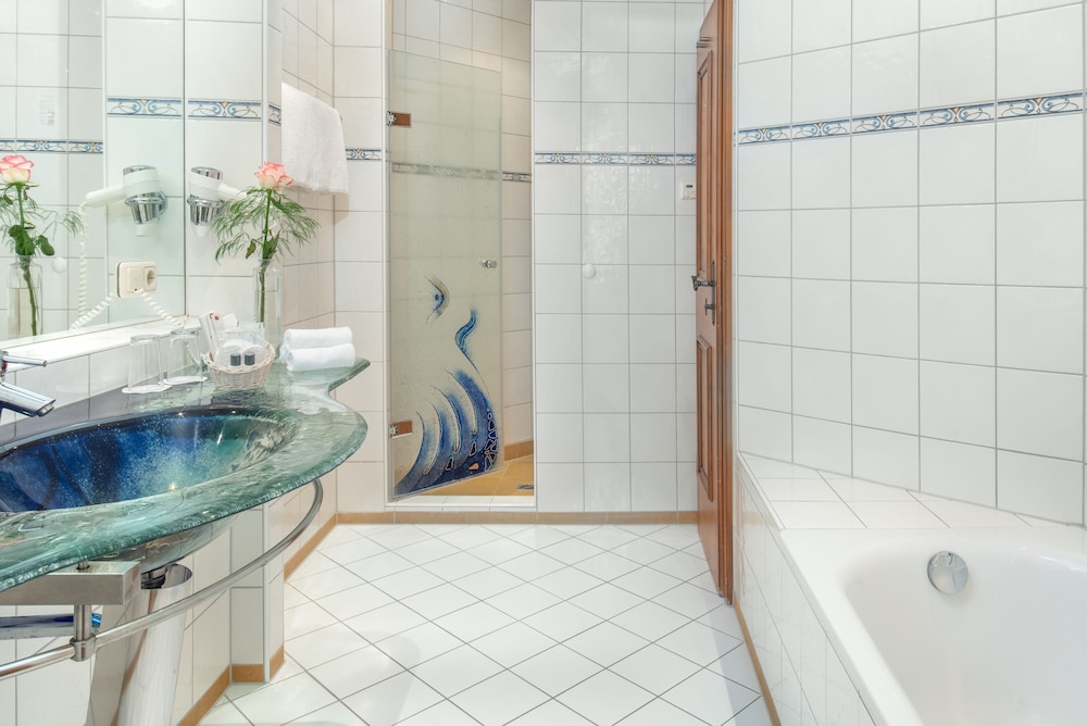Hotel Obermaier 26/50