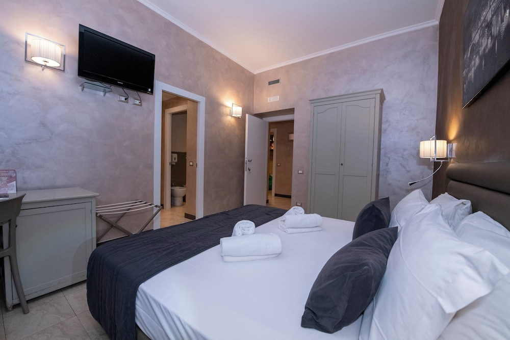SUPERIOR, DOUBLE BED