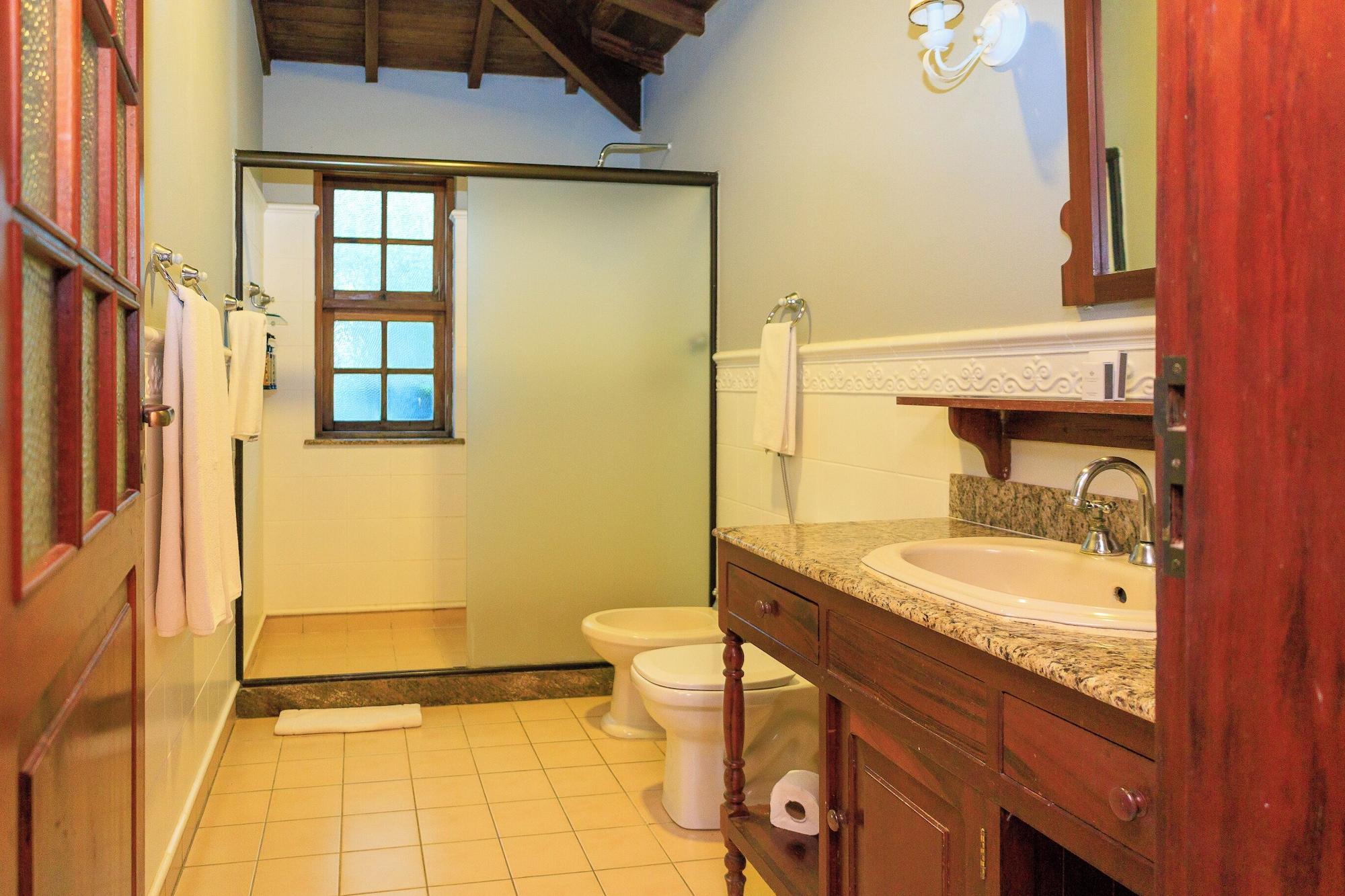 Room, Triple, Double and Twin Beds, Sea Front, Main Building، Vila Angatu Eco Resort and Spa 8/9
