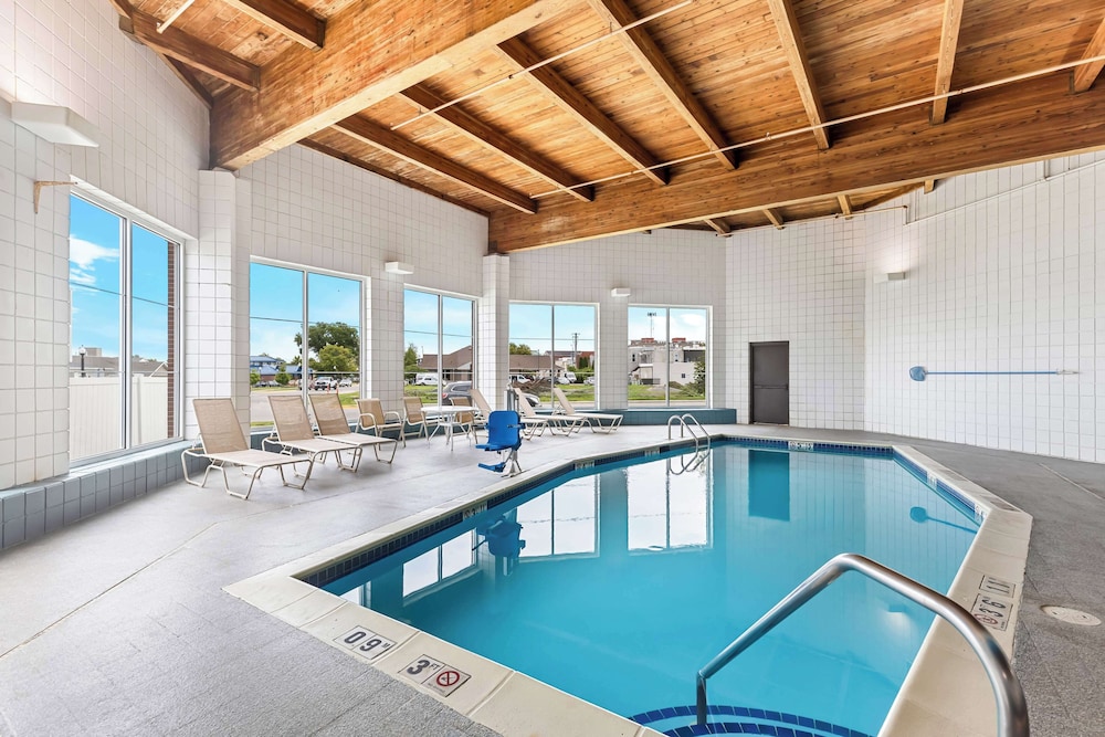 Best Western Holiday Manor 26/49