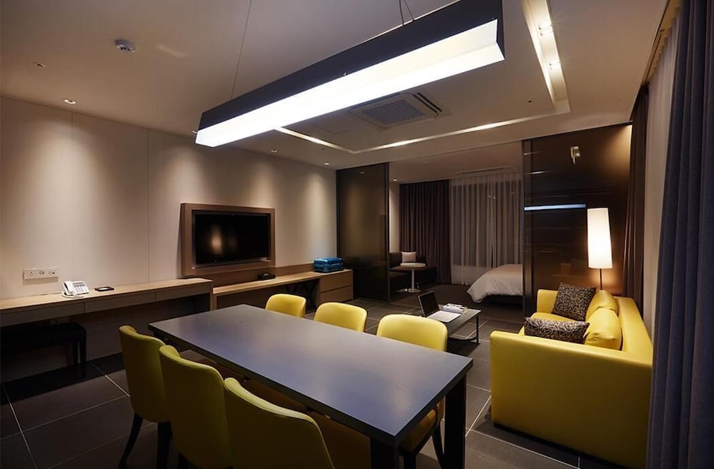 H Hotel Sejong City 33/44
