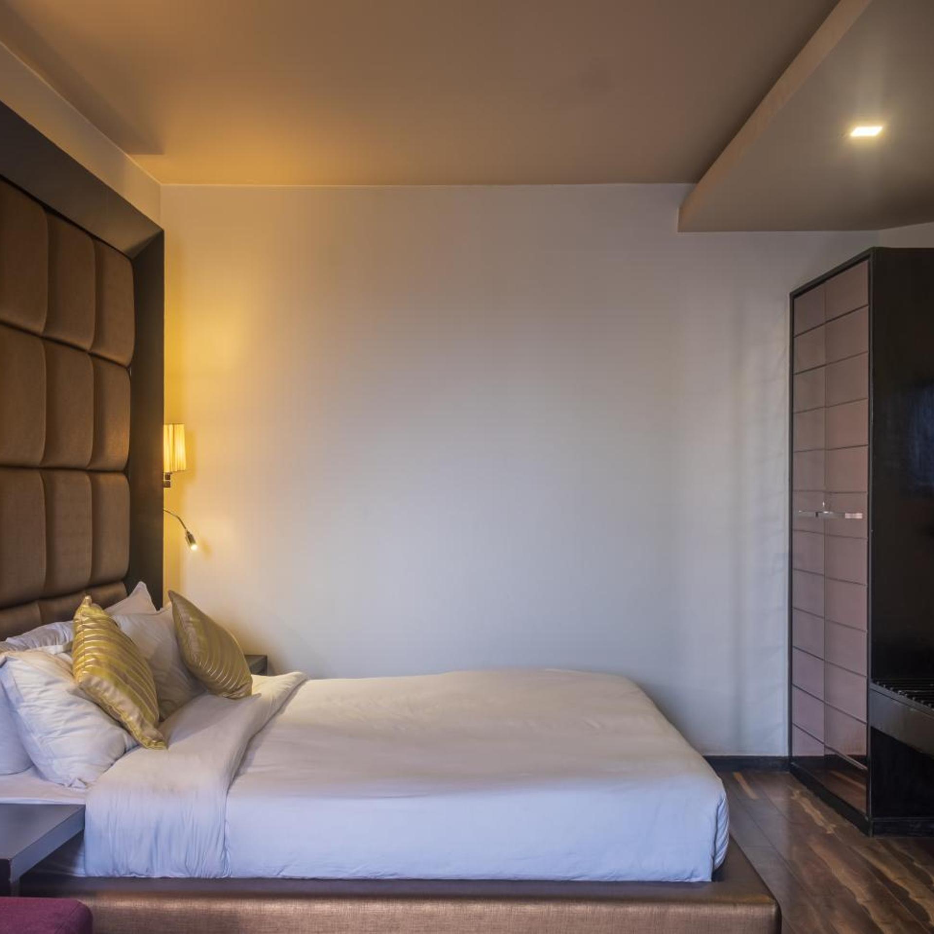 Mahabir Palace 5/40