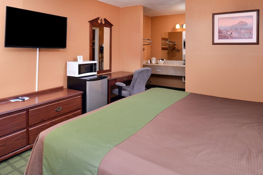 Americas Best Value Inn Suites Siloam Springs 10/26