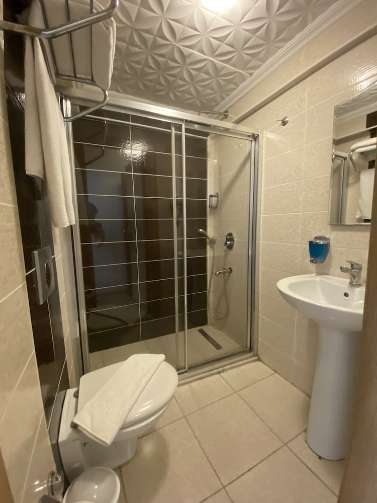 Polanin Hotel Istanbul 48/50