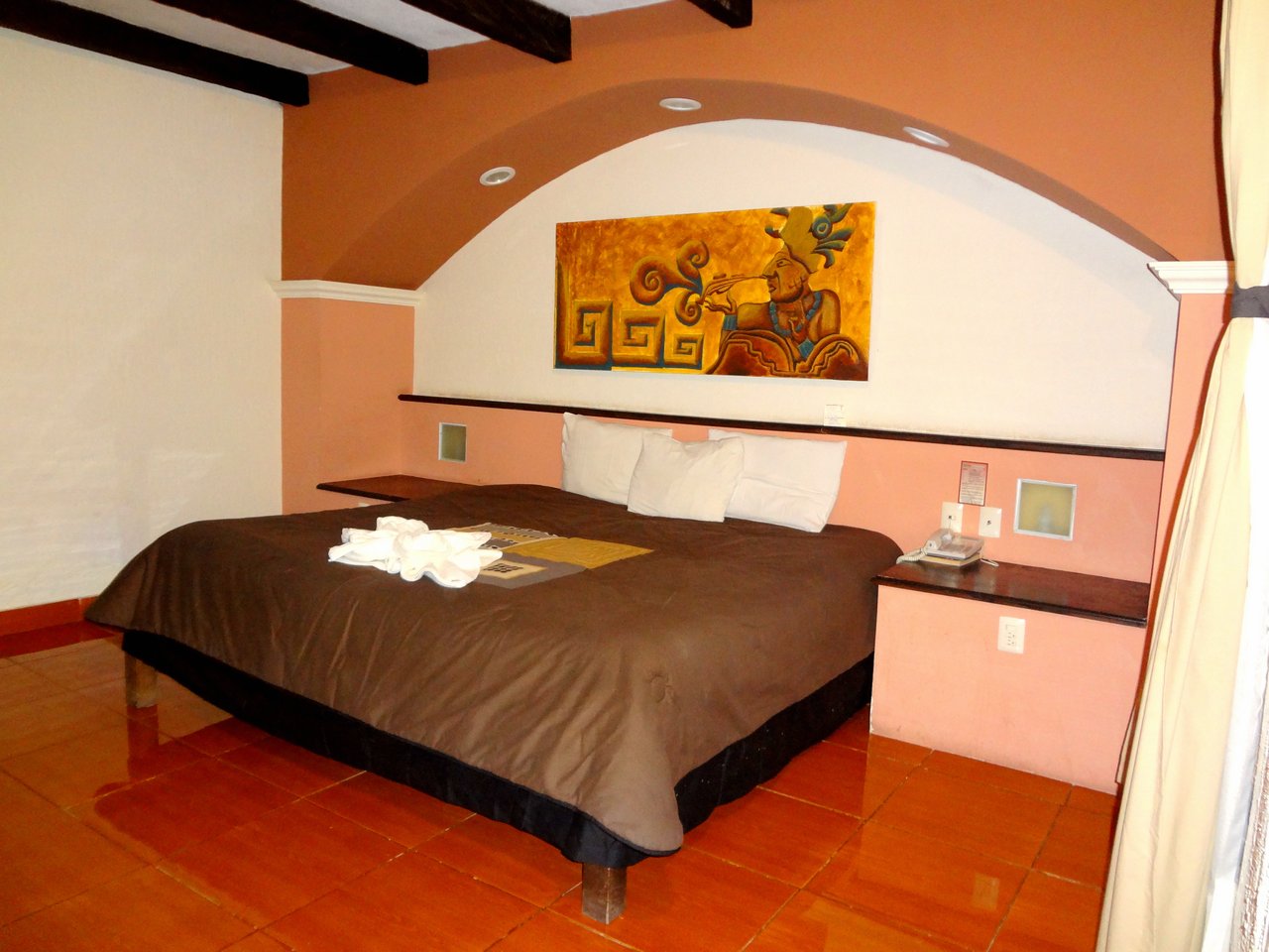 Catedral Hotel 13/18
