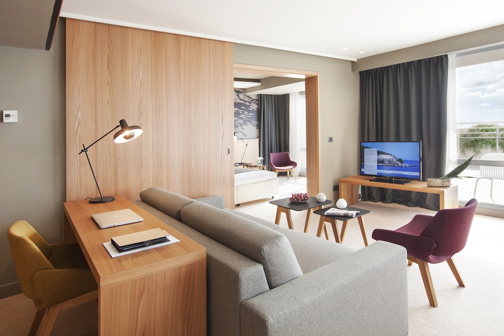 Dubrovnik Palace 25/50