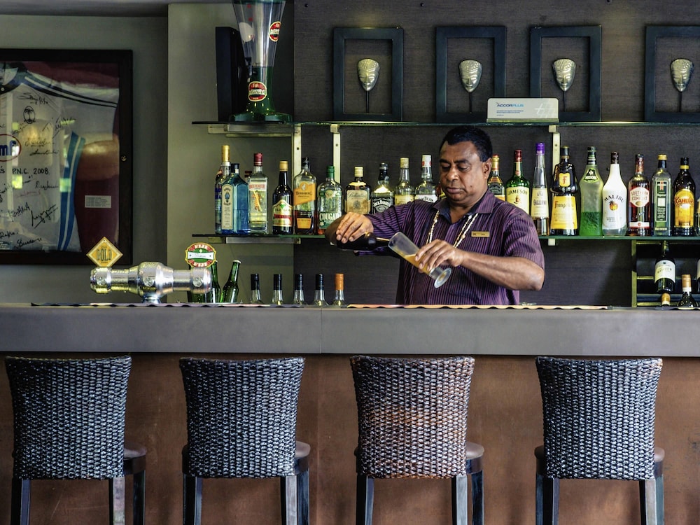 Mercure Nadi 38/48