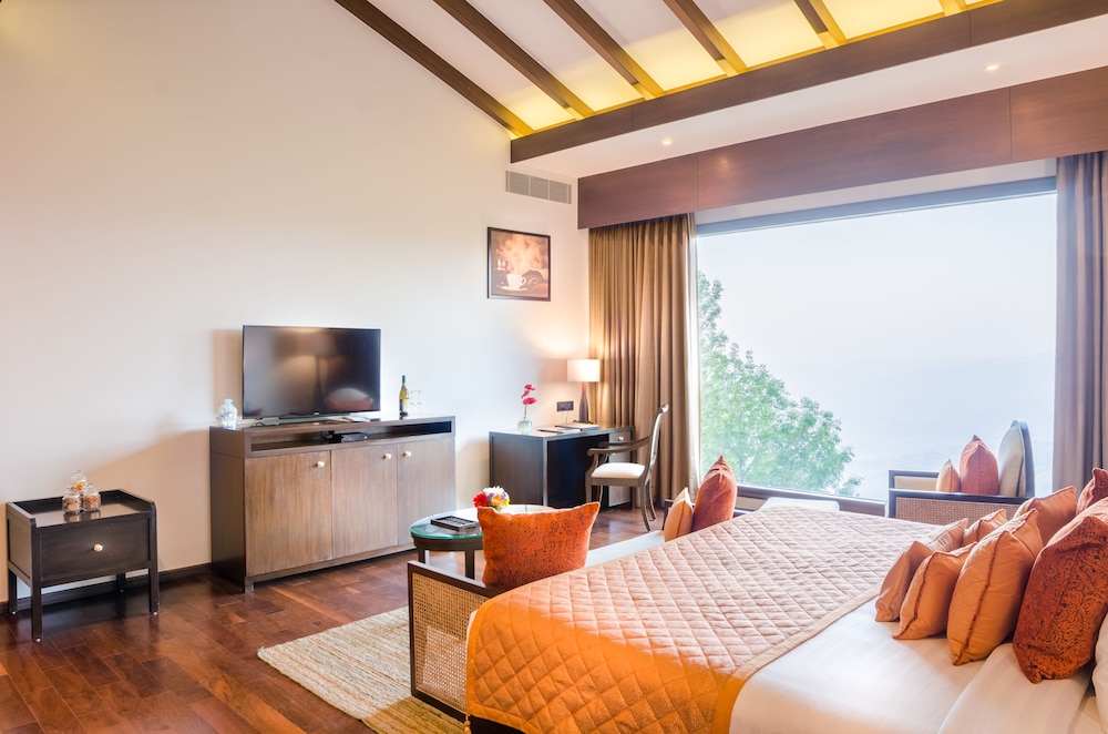 Trivik Chikmagalur 14/50