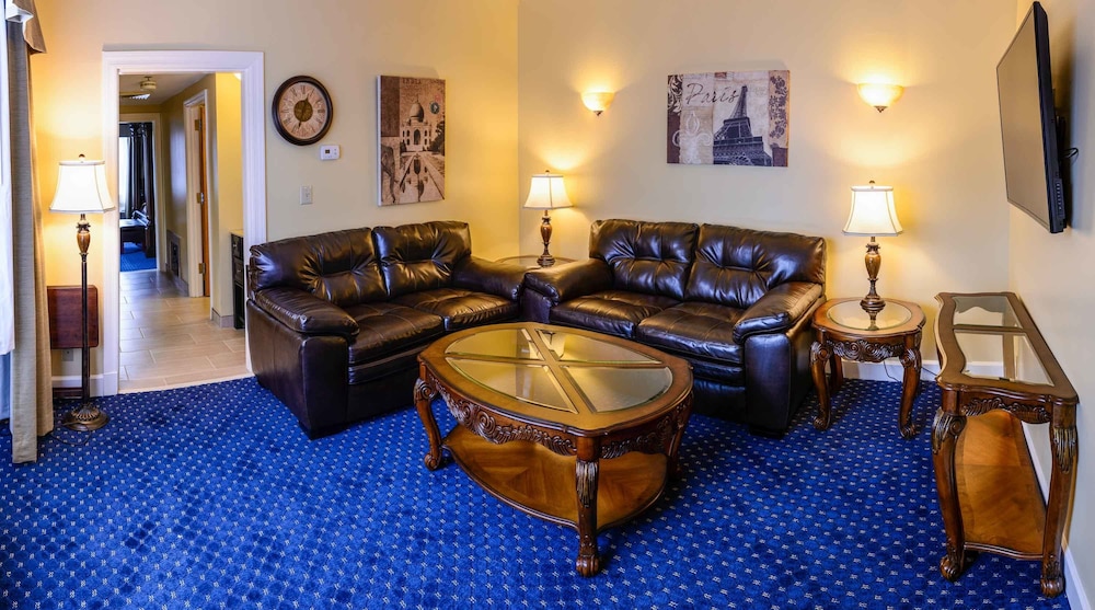 Asbury Inn and Suites 42/66
