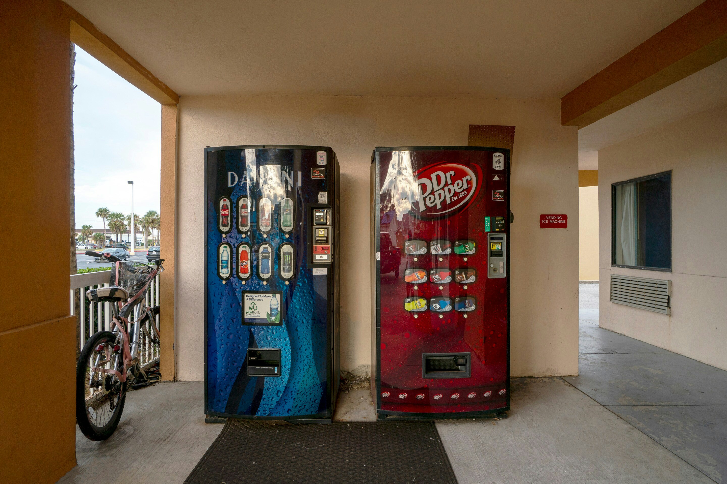 Island Inn By OYO Galveston Beach, TX 21/45