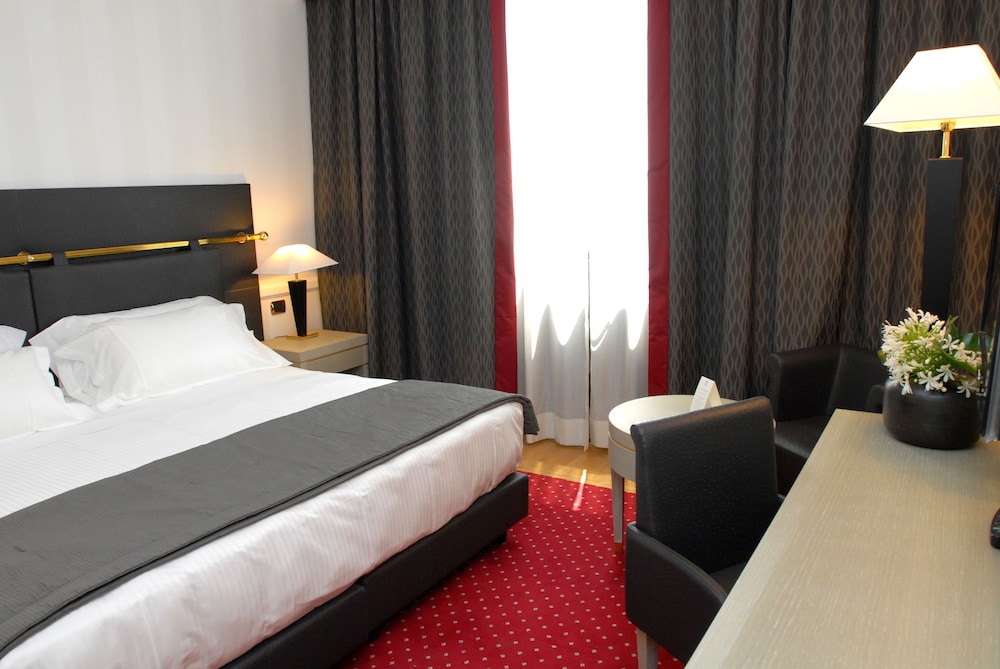 Grand Hotel Duca Di Mantova 14/36