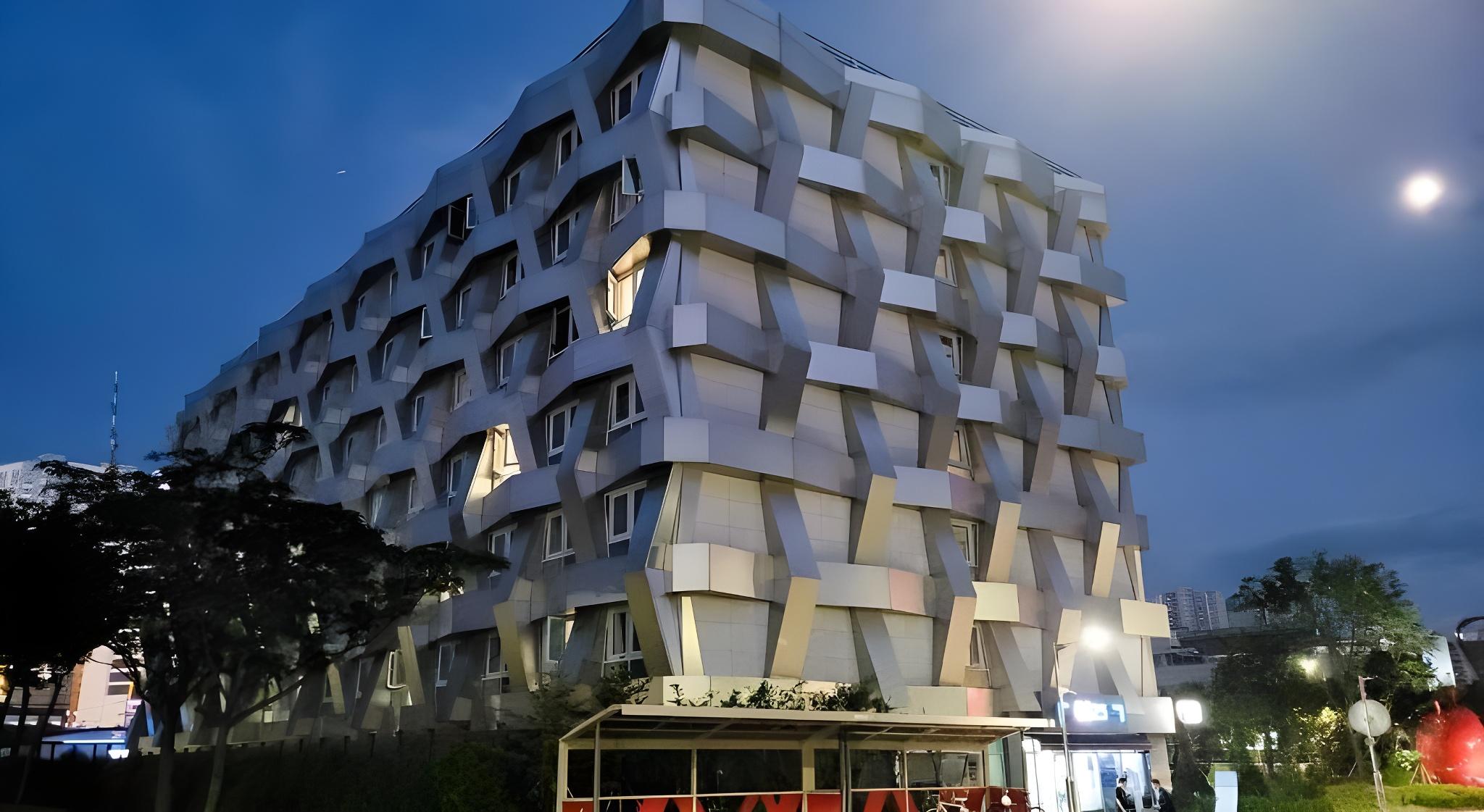 Chungchoho Best Hotel 8/42
