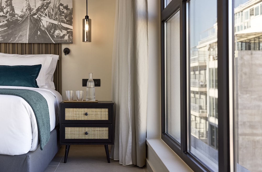 Athenarum Portus Life & Style Hotel Piraeus 12/58