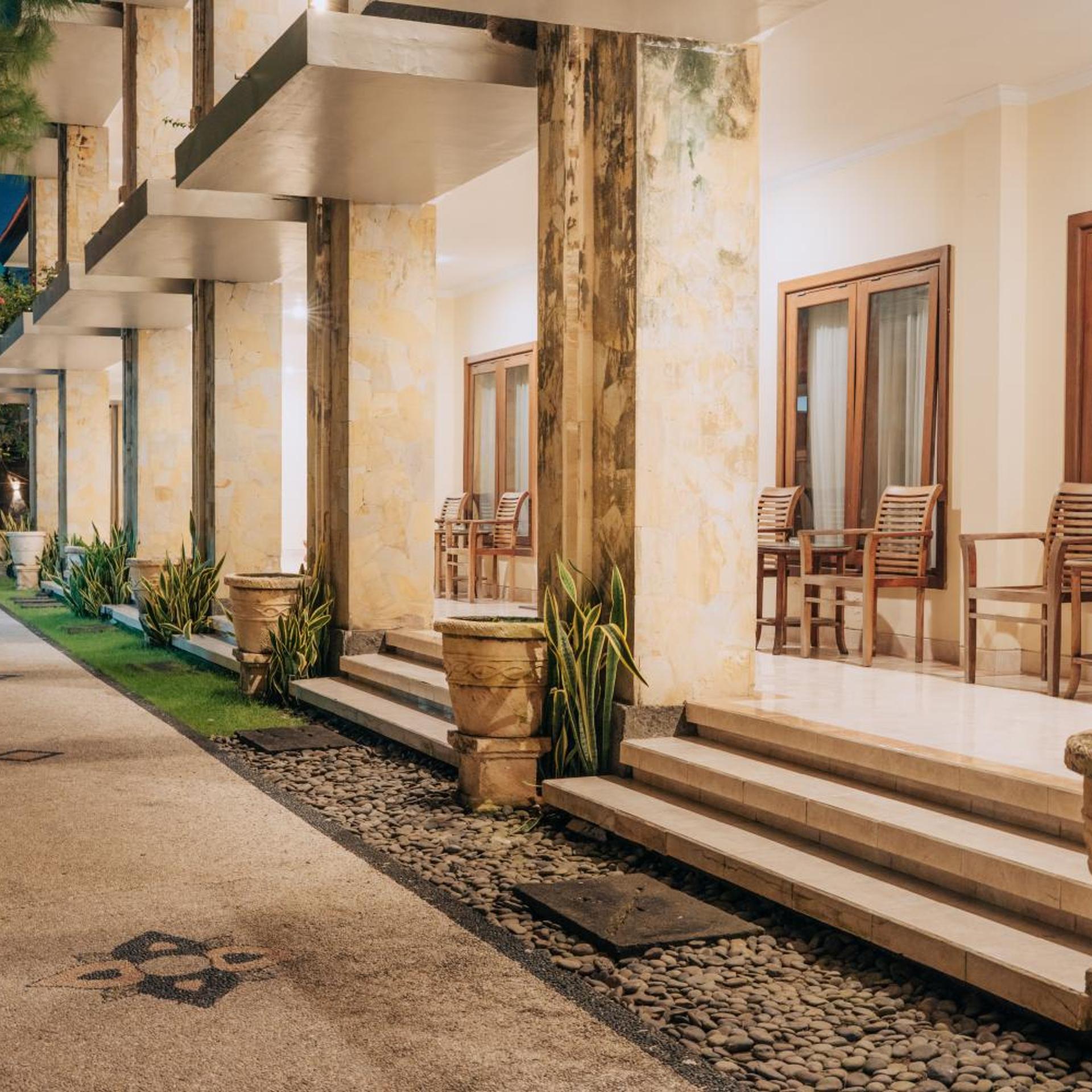 Puri Asih Hotel 4/49