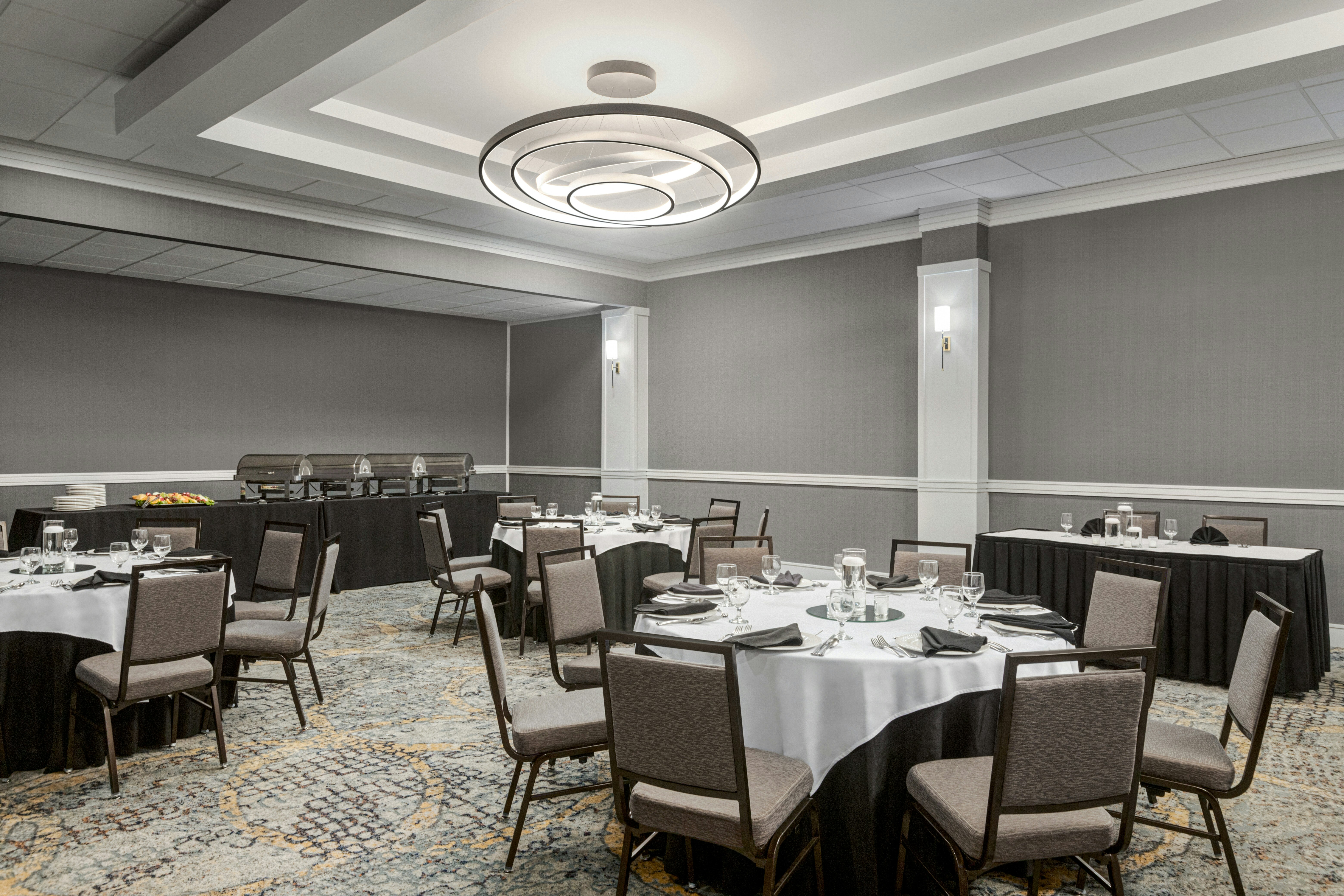 DoubleTree by Hilton Fort Myers at Bell Tower Shops 49/53