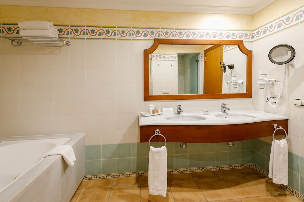 La Quinta Menorca by PortBlue Boutique - Adults Only 49/50