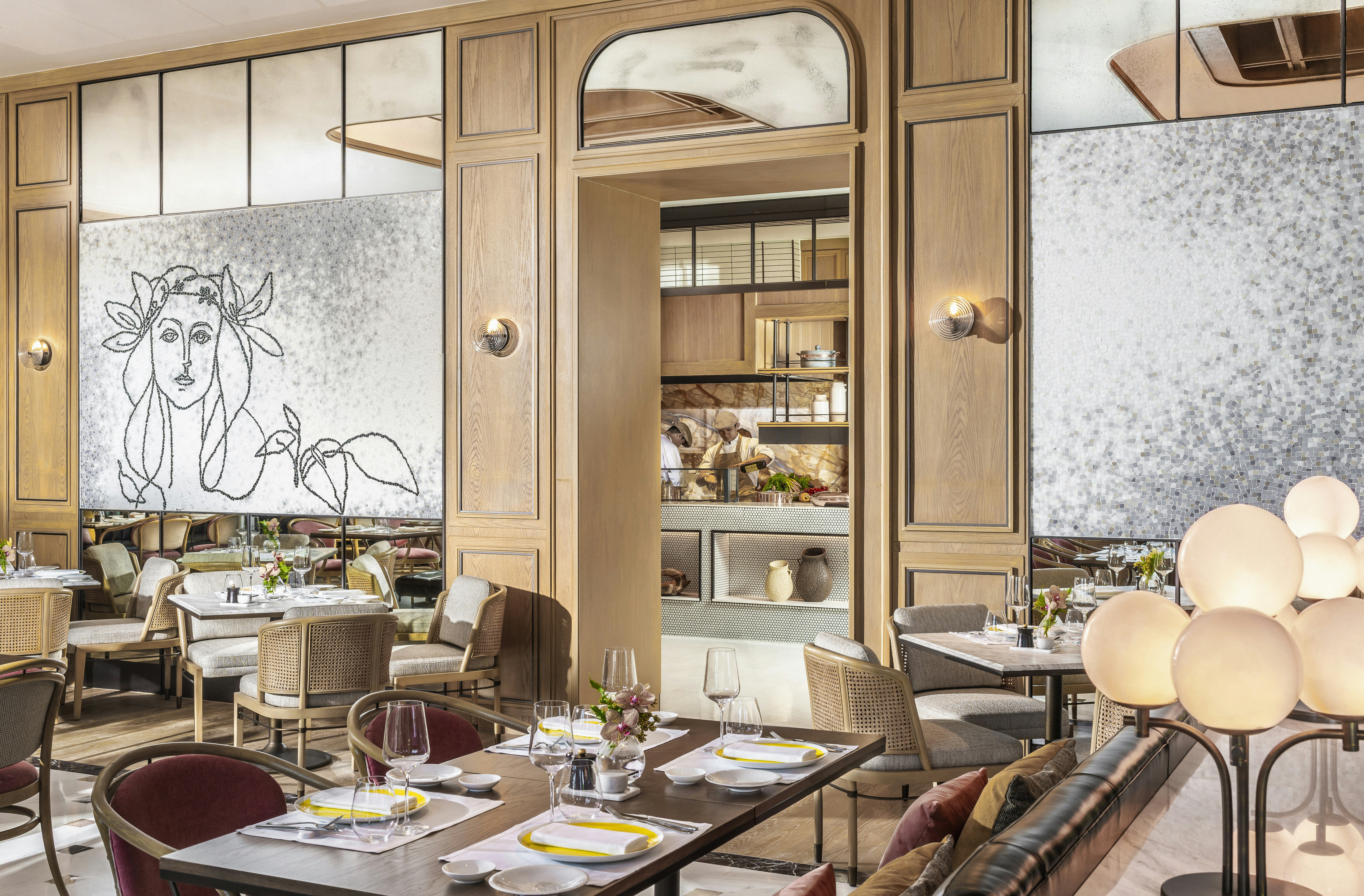 Four Seasons Hotel Bangkok at Chao Phraya River 24/35