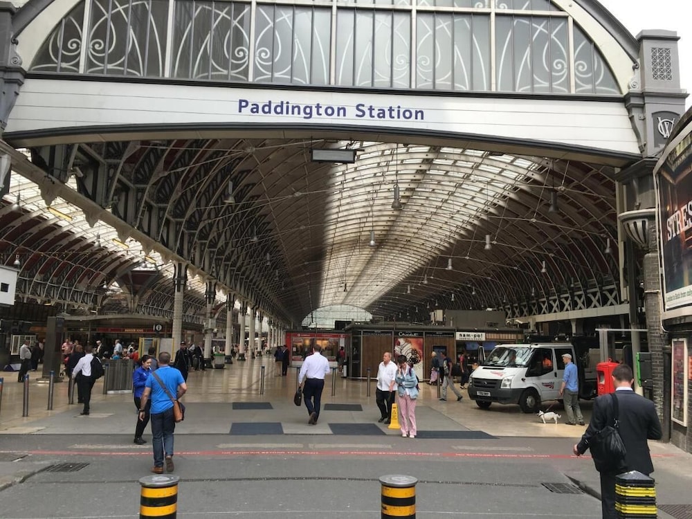 St George Paddington Hotel 45/49