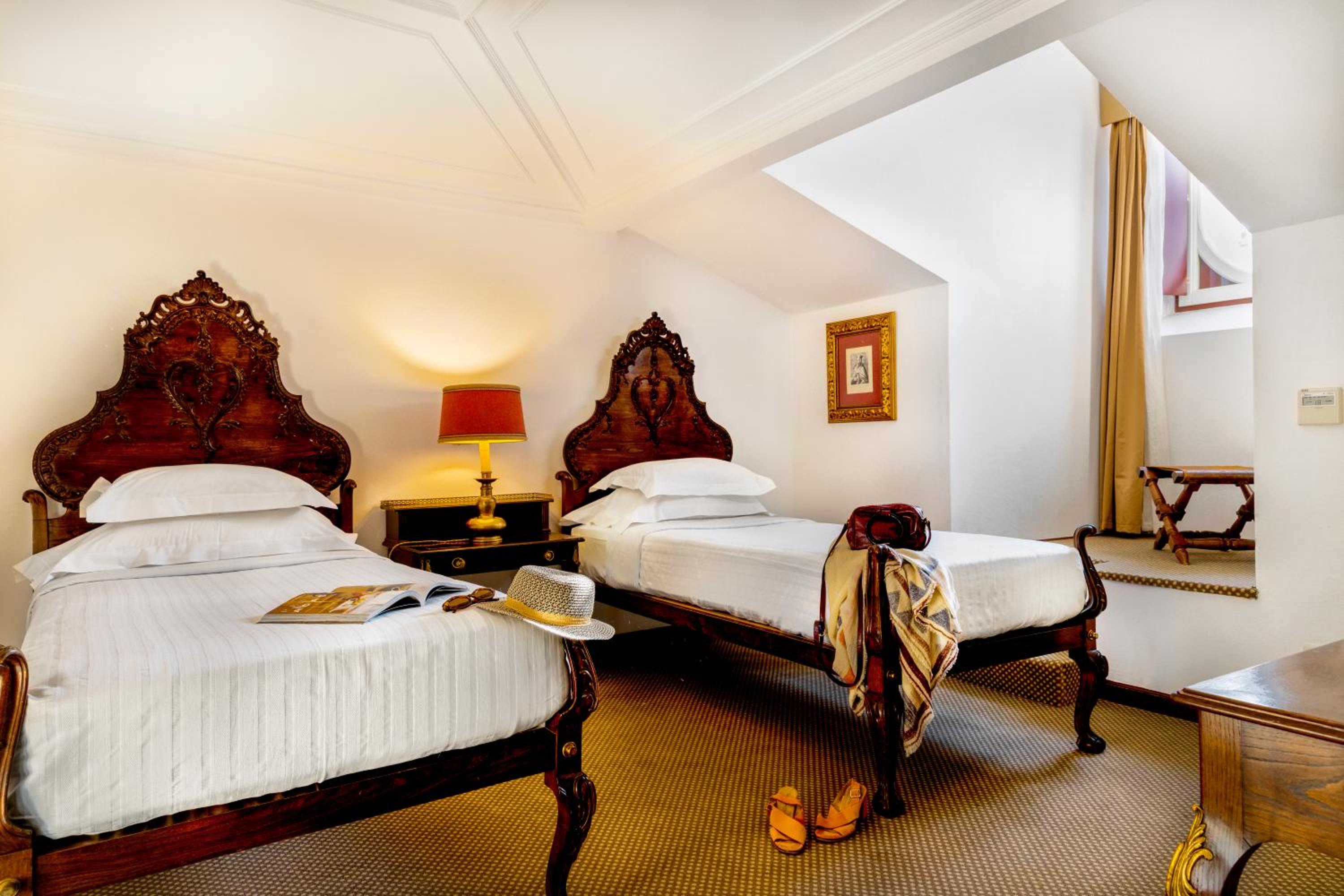 Room, Double or Twin Bed