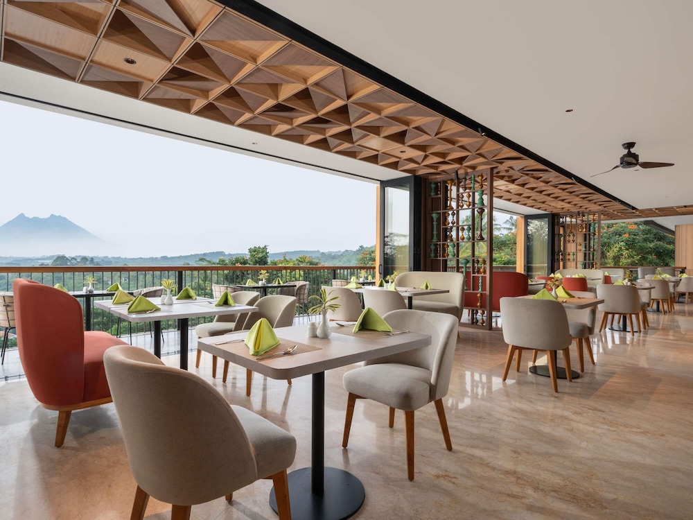 Mercure Cibadak Sukabumi Resort 33/48