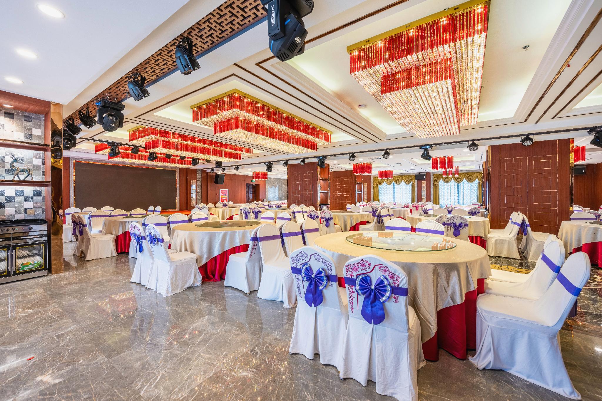 Jincheng International Hotel Jinta 33/37
